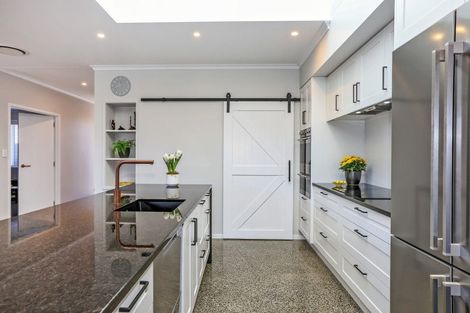 Photo of property in 19 Manapouri Street, Poraiti, Napier, 4112