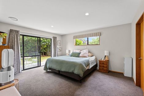 Photo of property in 18 Vanderbilt Place, Halswell, Christchurch, 8025