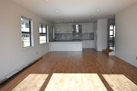 Photo of property in 79 Deep Creek Road, Waiake, Auckland, 0630