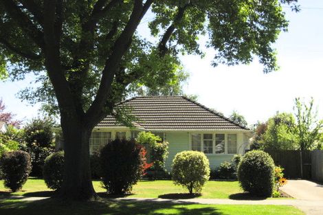 Photo of property in 38 Guildford Street, Burnside, Christchurch, 8053