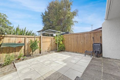 Photo of property in 8 Raukura Place, Koutu, Rotorua, 3010