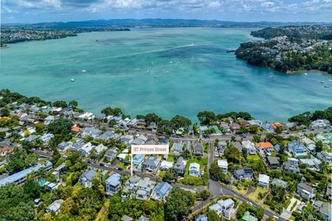 Photo of property in 87 Princes Street, Northcote Point, Auckland, 0627