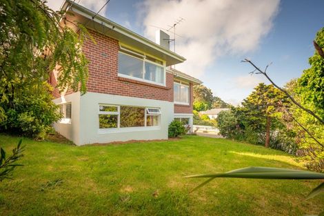 Photo of property in 72 Severn Street, Island Bay, Wellington, 6023