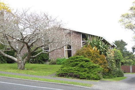 Photo of property in 19 Cumberland Street, Merrilands, New Plymouth, 4312
