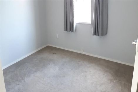 Photo of property in 12a Manuka Road, Glenfield, Auckland, 0629