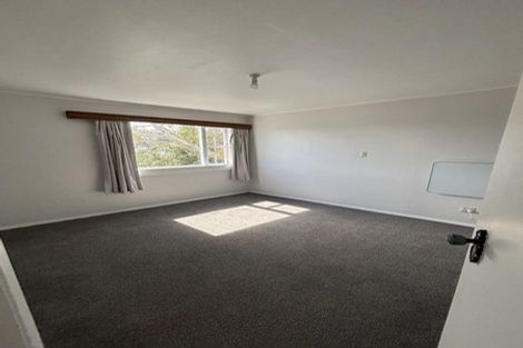 Photo of property in 35 Cavendish Square, Strathmore Park, Wellington, 6022