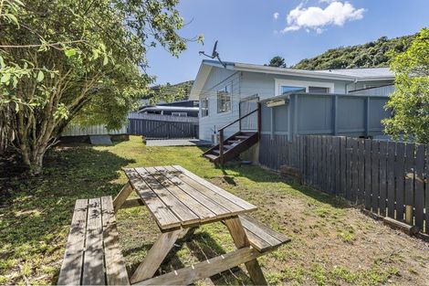 Photo of property in 92 Hazlewood Avenue, Karori, Wellington, 6012