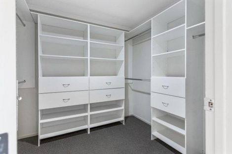 Photo of property in 12a Otahuri Crescent, Greenlane, Auckland, 1051