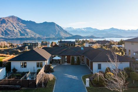 Photo of property in 15 Valley Crescent, Wanaka, 9305