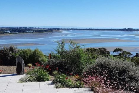 Photo of property in 59 Saint Andrews Hill Road, Mount Pleasant, Christchurch, 8081