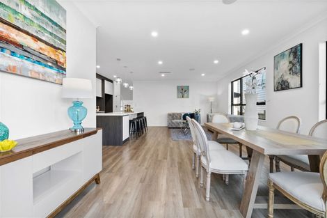 Photo of property in 8 Aklander Rise, Flat Bush, Auckland, 2019