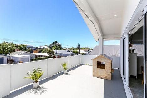 Photo of property in 39 Gaine Street, New Plymouth, 4310