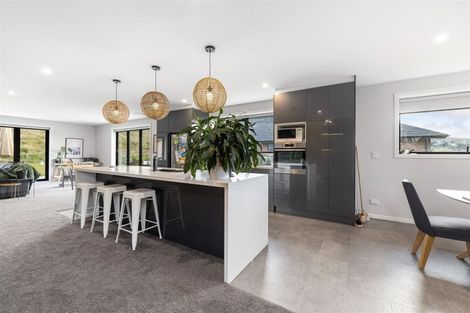 Photo of property in 31 Kingfisher Crescent, Albert Town, Wanaka, 9305