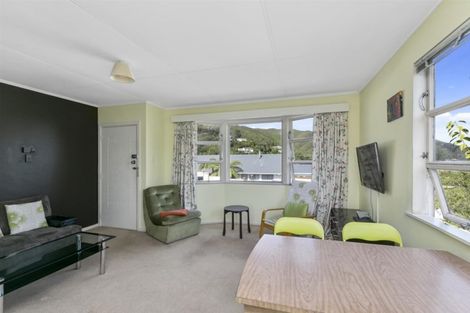Photo of property in 3a Summit Road, Fairfield, Lower Hutt, 5011