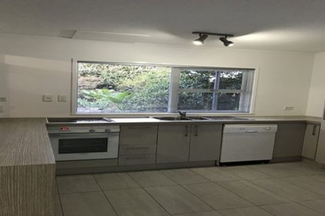 Photo of property in 89 Hillcrest Avenue, Hillcrest, Auckland, 0627