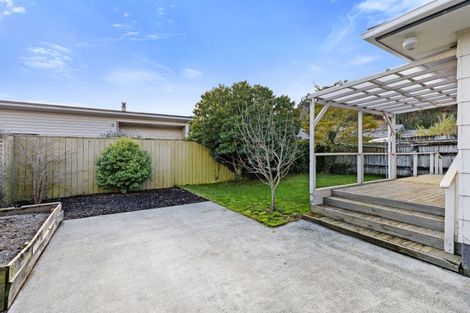 Photo of property in 2/7 Norana Road, Maoribank, Upper Hutt, 5018