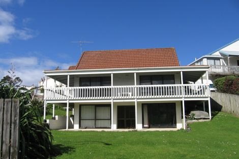 Photo of property in 21 Du Fresne Place, Russell, 0202