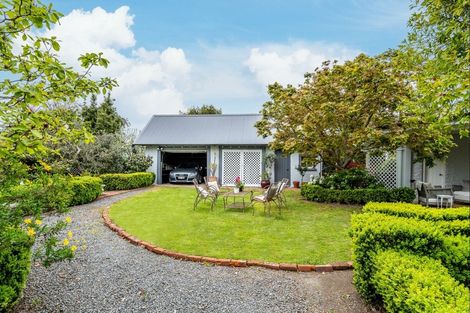 Photo of property in 98 Te Mata Road, Havelock North, 4130