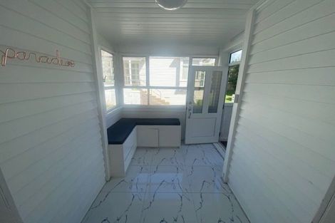 Photo of property in 118a Hutchinson Avenue, New Lynn, Auckland, 0600