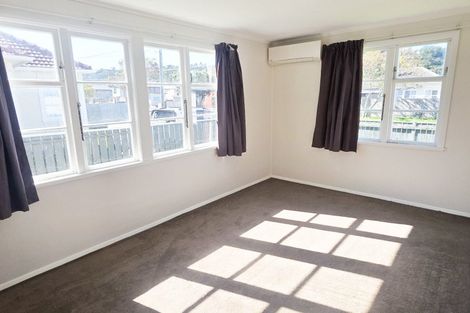 Photo of property in 125 Molesworth Street, Taita, Lower Hutt, 5011
