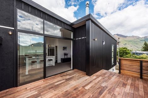 Photo of property in 53 Totara Terrace, Wanaka, 9305