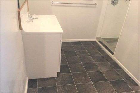 Photo of property in 4/119 Junction Road, Welbourn, New Plymouth, 4371