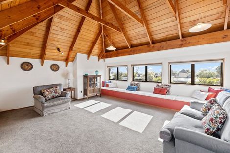 Photo of property in 23 Wesley Avenue, Frankleigh Park, New Plymouth, 4310