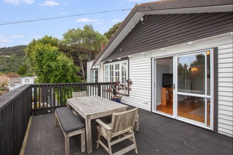 Photo of property in 22 Tawa Street, Eastbourne, Lower Hutt, 5013