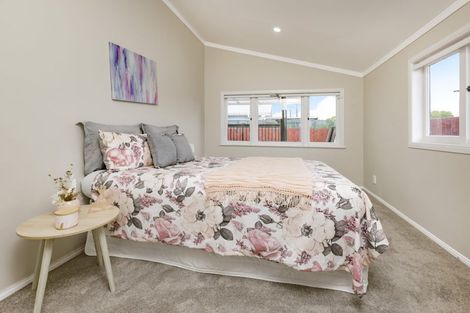 Photo of property in 1/2 Hunua Road, Papakura, 2110