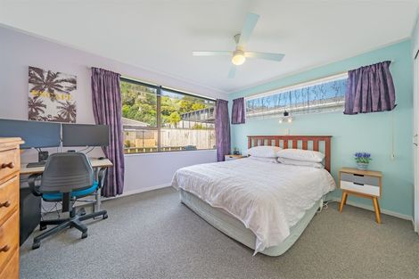 Photo of property in 73 Kairimu Street, Stokes Valley, Lower Hutt, 5019