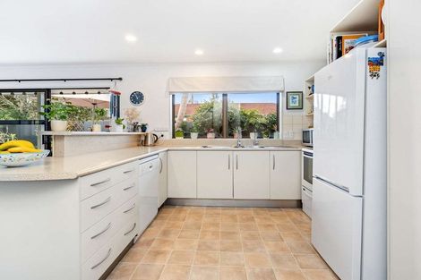 Photo of property in 10 Cobham Court, Kerikeri, 0230