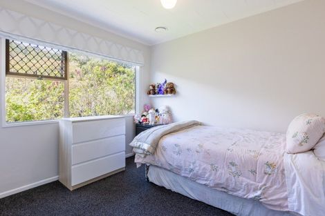 Photo of property in 33 Seddon Street, Waikanae, 5036