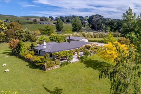 Photo of property in 157 Masterton Stronvar Road, Te Ore Ore, Masterton, 5886