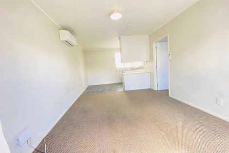 Photo of property in 2 Hobman Place, Manurewa, Auckland, 2102