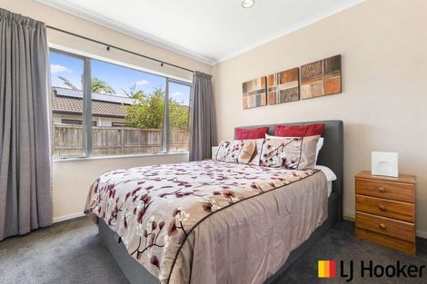 Photo of property in 29 Girvan Terrace, Wattle Downs, Auckland, 2103