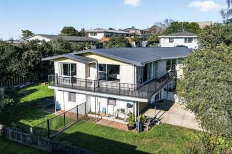 Photo of property in 46 Russleigh Drive, Dinsdale, Hamilton, 3204