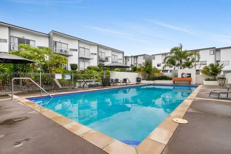 Photo of property in 22/7 Kelvin Hart Drive, East Tamaki, Auckland, 2013