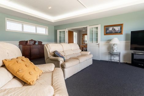 Photo of property in 2 Homestead Avenue, Twizel, 7999