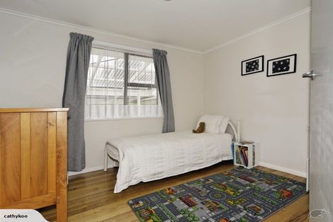 Photo of property in 10 Nicolas Avenue, Glen Eden, Auckland, 0602