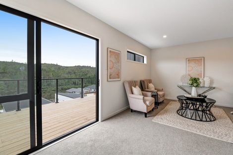 Photo of property in 5 Kawau Close, Orewa, 0931