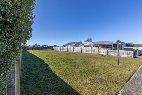 Photo of property in 38 Te Iwiheke Place, Turangi, 3334