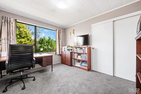 Photo of property in 127 Gemstone Drive, Birchville, Upper Hutt, 5018