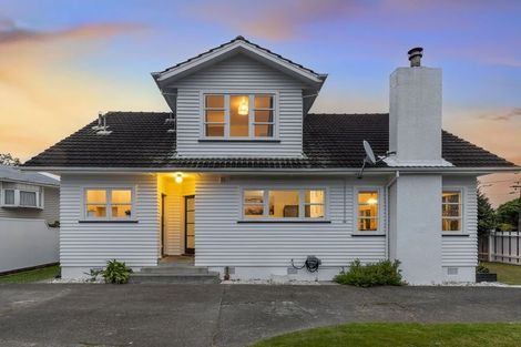 Photo of property in 14 Duke Street, Levin, 5510