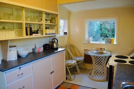 Photo of property in 2a Rangiuru Road, Mahina Bay, Lower Hutt, 5013