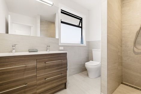 Photo of property in 1 Glendas Way, Acacia Bay, 3385