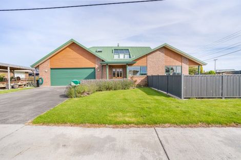 Photo of property in 15 Union Street, Winton, 9720