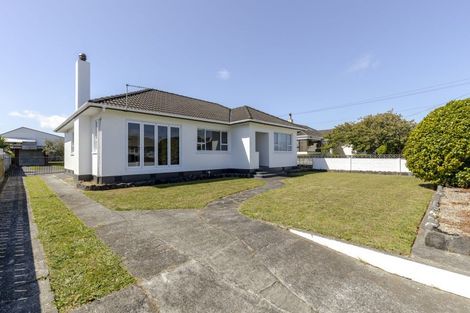 Photo of property in 25 Waimea Street, Westown, New Plymouth, 4310
