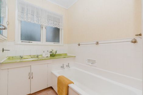 Photo of property in 20 Helena Road, Hillcrest, Hamilton, 3216