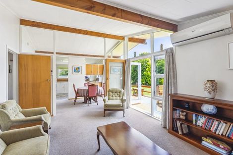 Photo of property in 33 Francis Road, Paraparaumu Beach, Paraparaumu, 5032