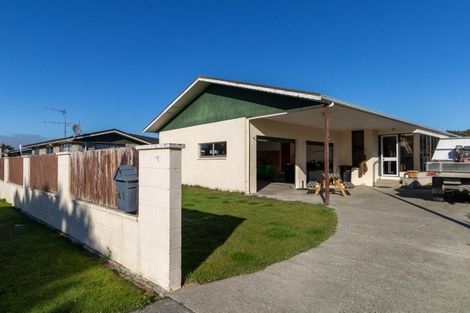 Photo of property in 41 Waterford Drive, Winton, 9720